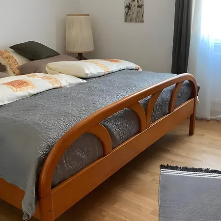 Fuer 3 Personen 90 M² Apartmán *